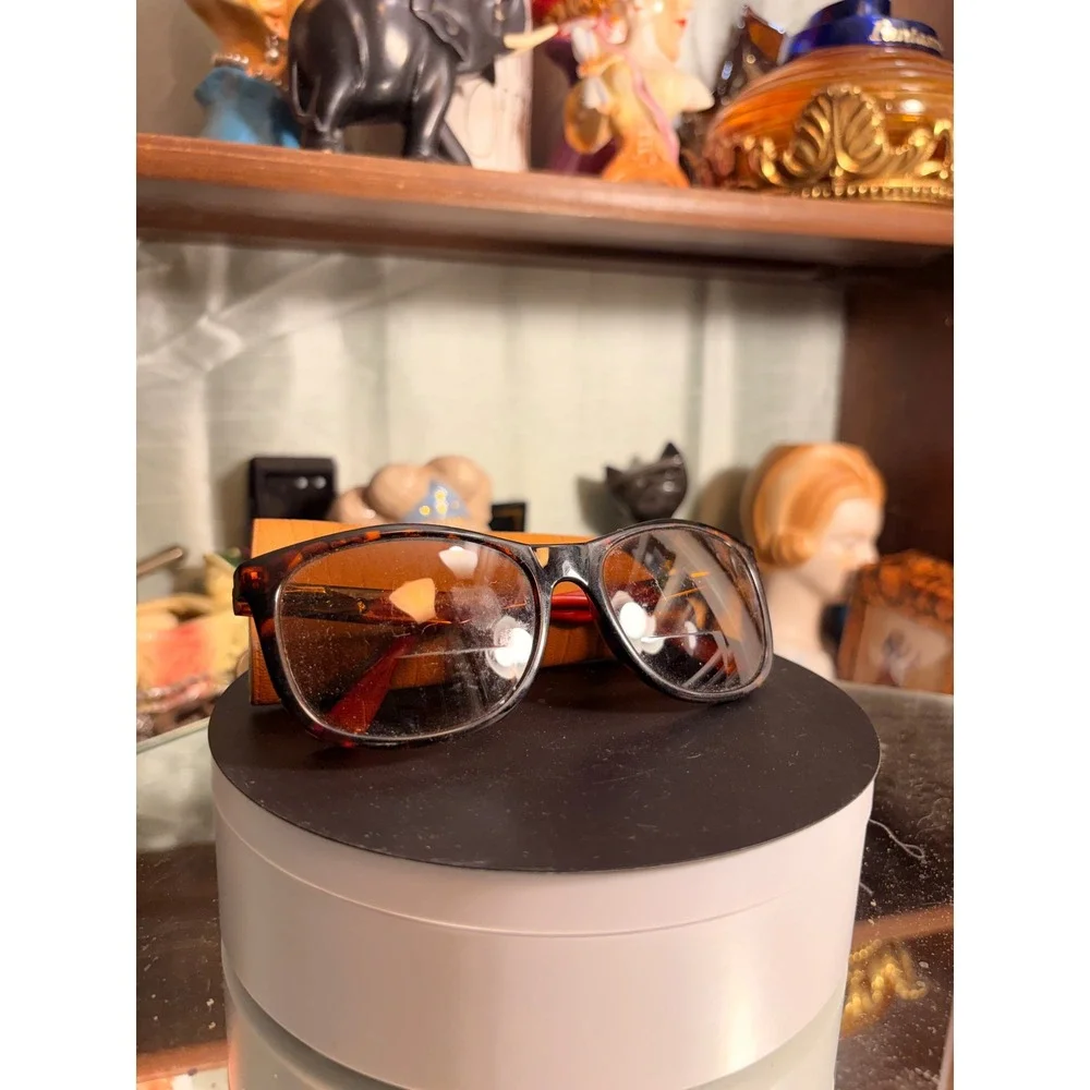 Kenneth Cole Reaction Sunglasses Tortoise Shell‎ Red 135 Rectangular Amber Lens